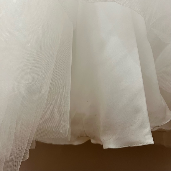 Oleg Cassini Spaghetti Strap Tulle Ball Gown Wedding Dress with Corset Size 4 - Picture 8 of 13